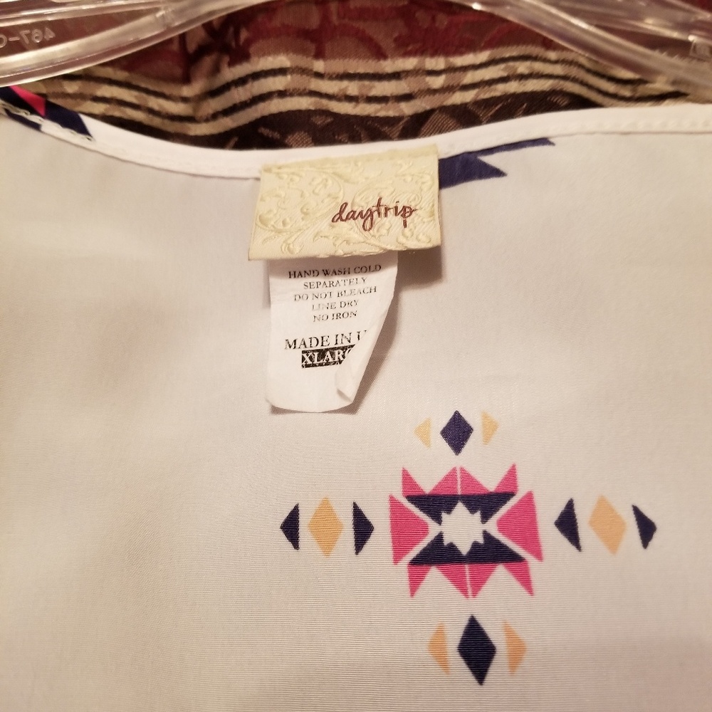 Womens top - Picture 2 of 3